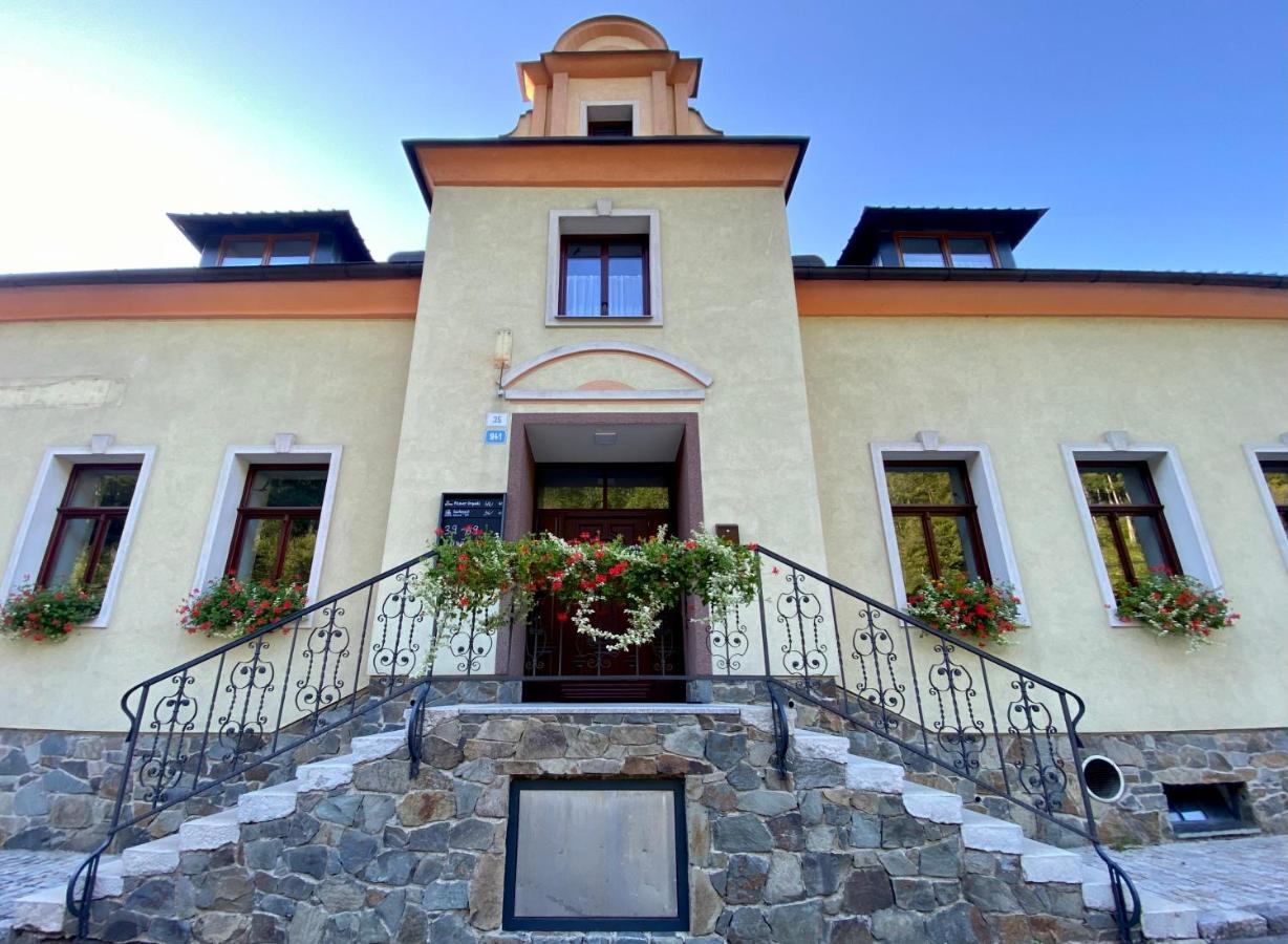Penzion U Muflona Sternberk Exterior photo